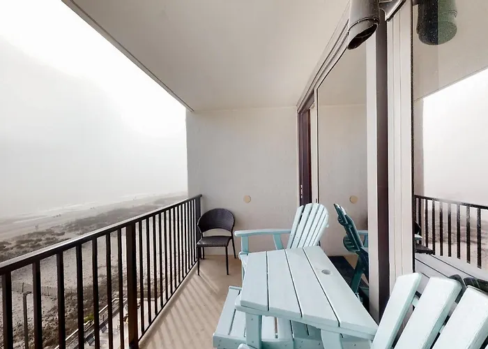 Apartment Island Winds West #578